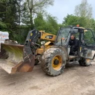 Chariot télescopique Caterpillar TH407C – 3,7T robuste chantier – Image 1