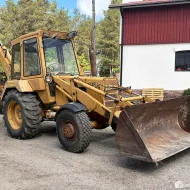 Ford 550 – Tractopelle 4x4 avec double godet – Image 4