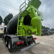 HOWO TX350 Cement Mixer Truck – Image 4