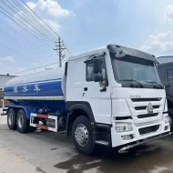 SINOTRUK HOWO 371 6x4 – Camion diesel 371 CV avec pneus quasi neufs – Image 6