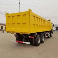 SINOTRUK HOWO 375 8x4 – Camion grande capacité 370 CV – Image 7