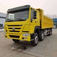 SINOTRUK HOWO 375 8x4 – Camion grande capacité 370 CV – Image 1