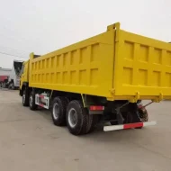 SINOTRUK HOWO 375 8x4 – Camion grande capacité 370 CV – Image 6
