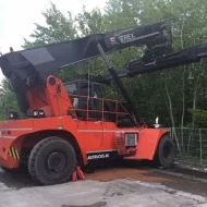 Terex Fantuzzi CS45KM – reach stacker 45T pour pièces – Image 1